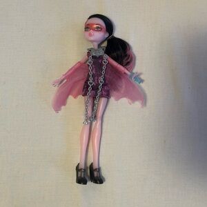 mh haunted draculaura